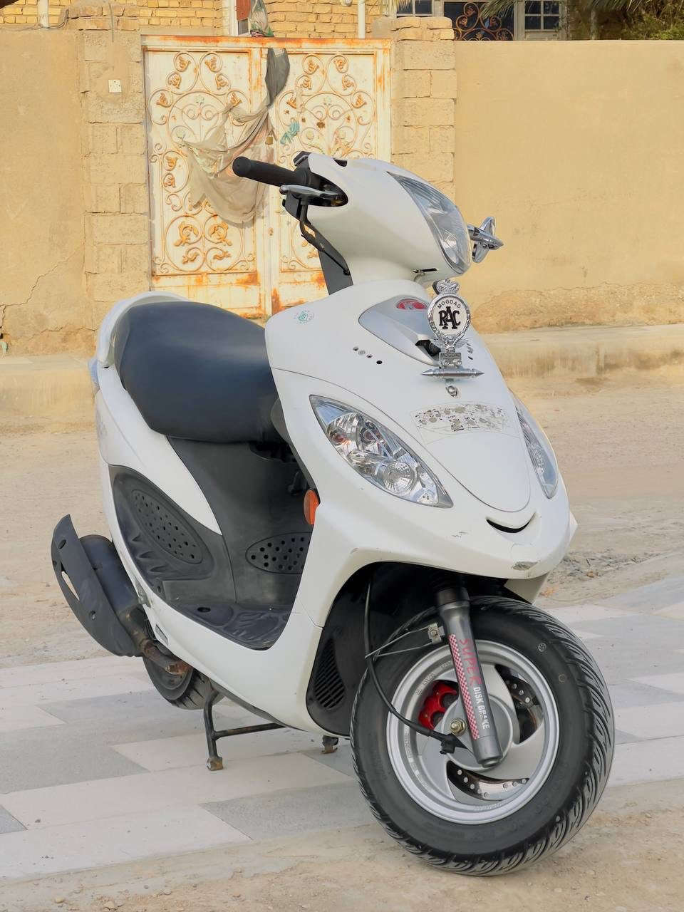 السلام عليكم دراجه كامكو 2019 كفاله عامه كلشي شغال بيه كامره جهازه   رمبه 
السعر خاص مو شراي لا تراسل
***********
