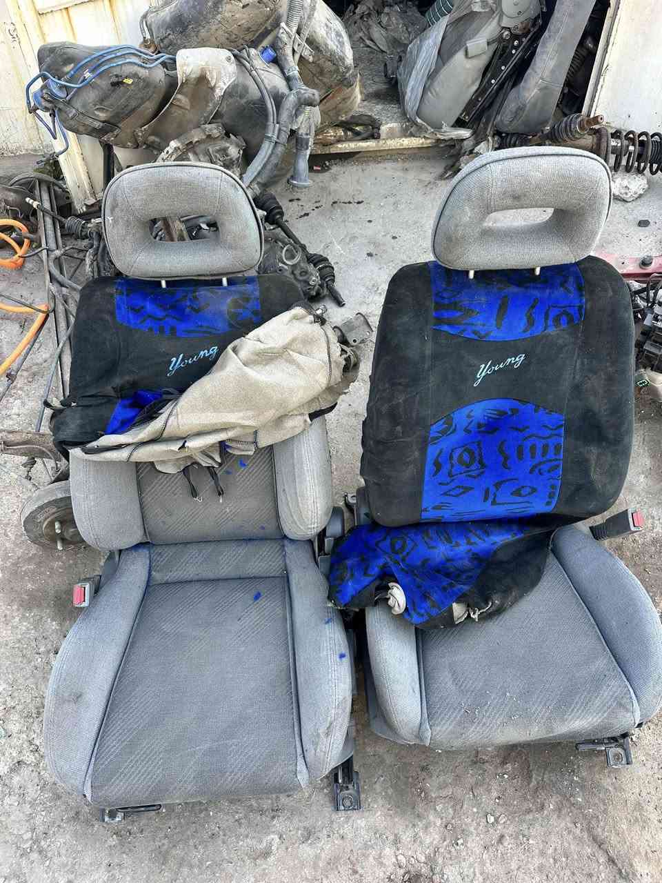 السلام عليكم زوج كشن امامي مازدا 626 مال حاوية السعر 160 الف ***********
