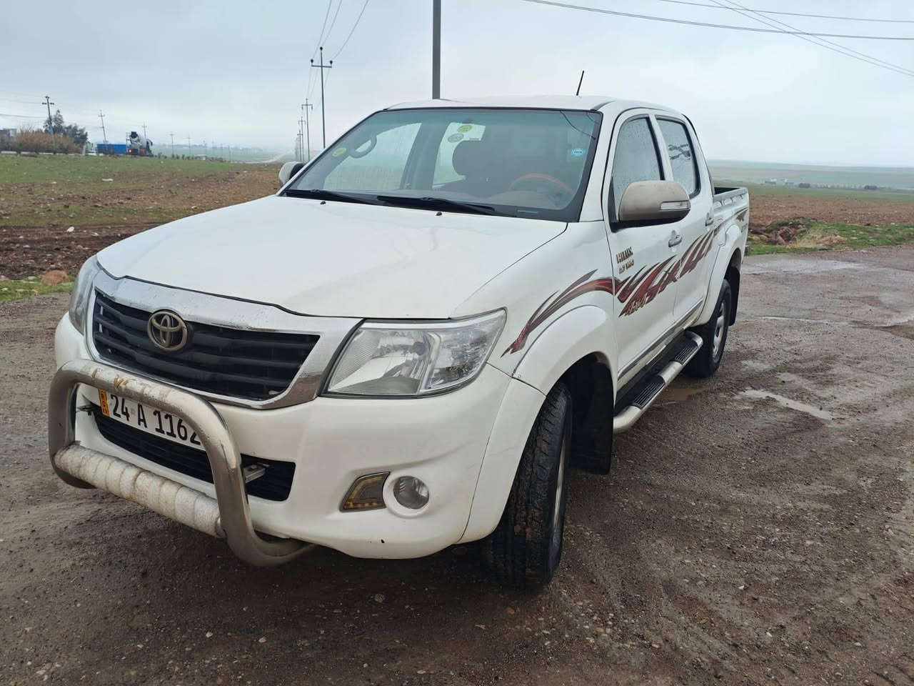 سلا و هاوريان
پيكاب مه رزي بو فروشتن 

مه كينه و گير و اكسني به شه رت 

مه كينه ي كرايته وه به شه رت 

سياره زور جوانه خاوينه ماشاءالله 

ده رگاي سايق و  چملغ بوياخه 

ته بريد هه موي به شه رته 

رقم دهوك تحويل به شه رت 

سنه وي خلا س بويه رقم  جديد 

موديل 2014

سعري 170 مجال هه قي عام بوياغ كيه 

شوين سياره ئا كري سياره ائ ماله 

اگه ر مشته ري ته له فون بكه. 

***********
