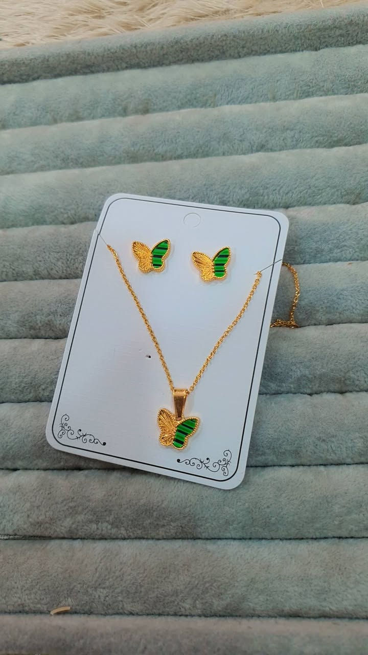 عرض خاص السعر ١٠٠٠

#كوني_فريدة_مع_اكسسوارات_جولدي
متابعة للصفحة ليصلكم كل ما هو جديد و مختلف لدينا
العنوان :بابل المسيب/شارع الاول مجاور معرض اوسكار 
لدينا توصيل لكل انحاء العراق3000

ادخلو للصفحة و اختارو الي يعجبكم و ارسلو من خلال ارسال مسج عبر
الواتساب ( ***********)
