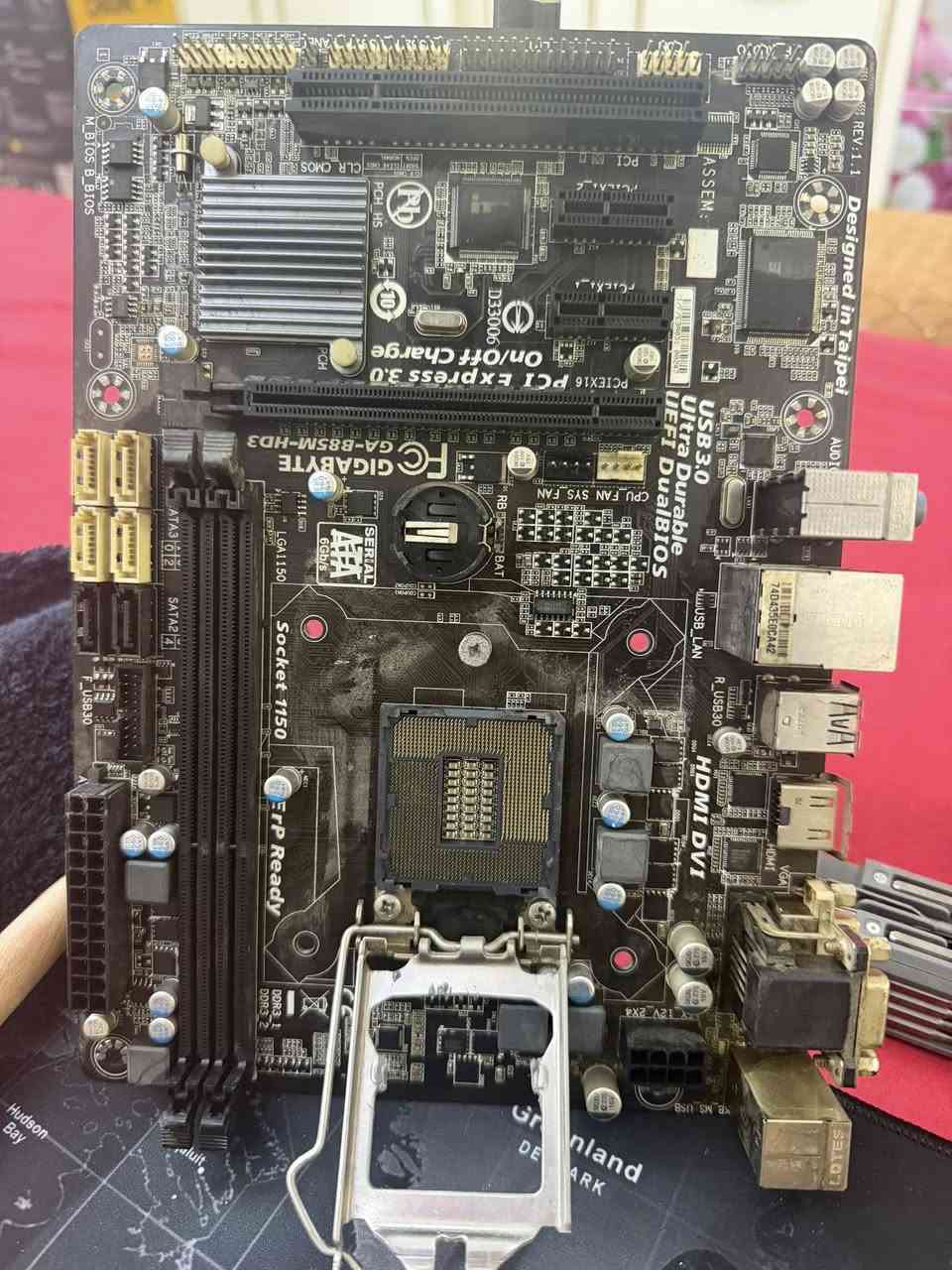 مذربورد بهاذه الشكل يشهد الله ورسوله مفاحصه ولا اعرفه يشتغل او لا طلعلي كبل نشرته ابيعه فحم خلي سعرك وبلعافيه عليك


**إذا كنت صاحب هذا الإعلان وتريد حذفه لأي سبب، رجاءا أرسل رسالة إلى الدعم الفني**