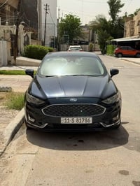 فورد فيوجن 2020 se   السياره جاهزه بيها اربع قطع حادث امريكا فقط بنيد ...