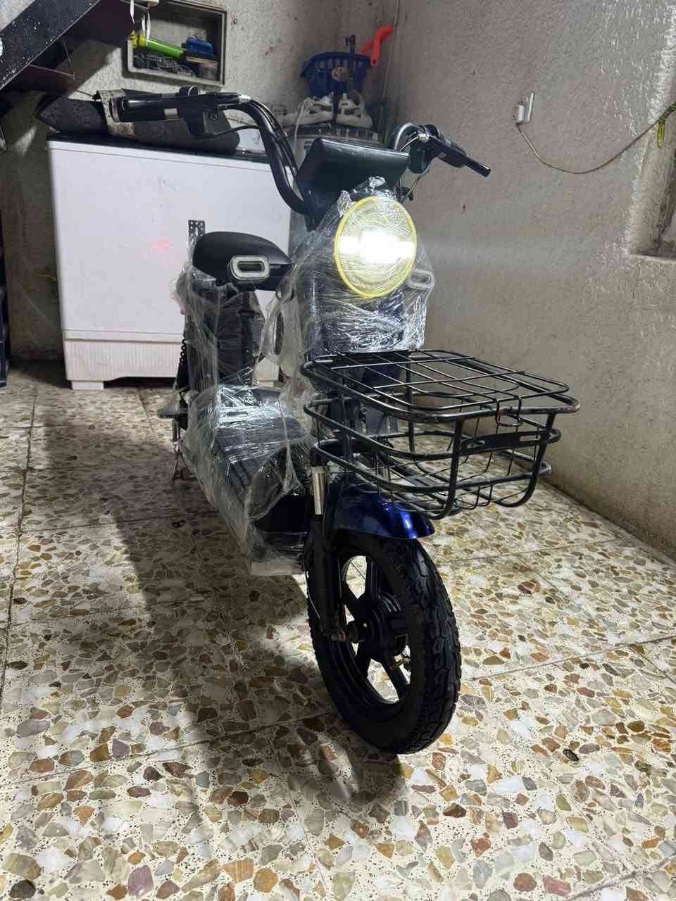 دلوقتي شحن للبيع الحجم 14 كان بغداد بالحبيبيه مطعم وليد دراجه نظيفه ***********
