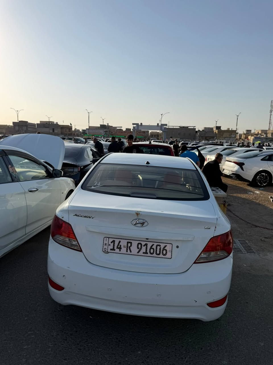 اكسنت مديل 14 سياره حلوه جهازه بيه بارد بل بنيد  وبارد جملق الوره ول دواير معمرات  السياره سعره 80 وبيه كجال شي قليل وتساب ***********
