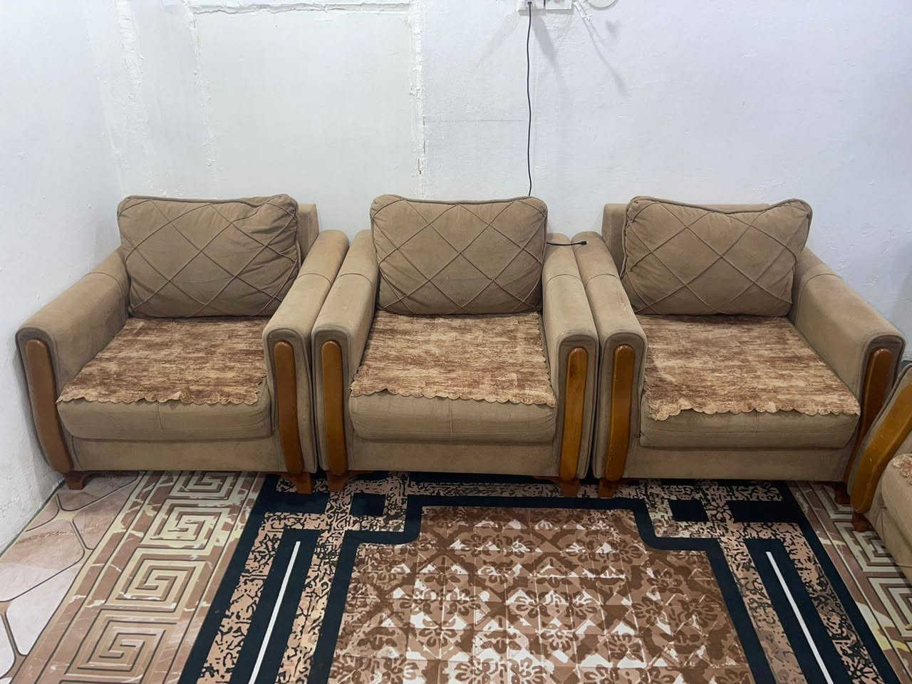 بسم الله الرحمن الرحيم
تخم تزكام ابو السرير ١٠ مقعد
السعر ٣٠٠
العزيزيه شارع السفينه
***********
