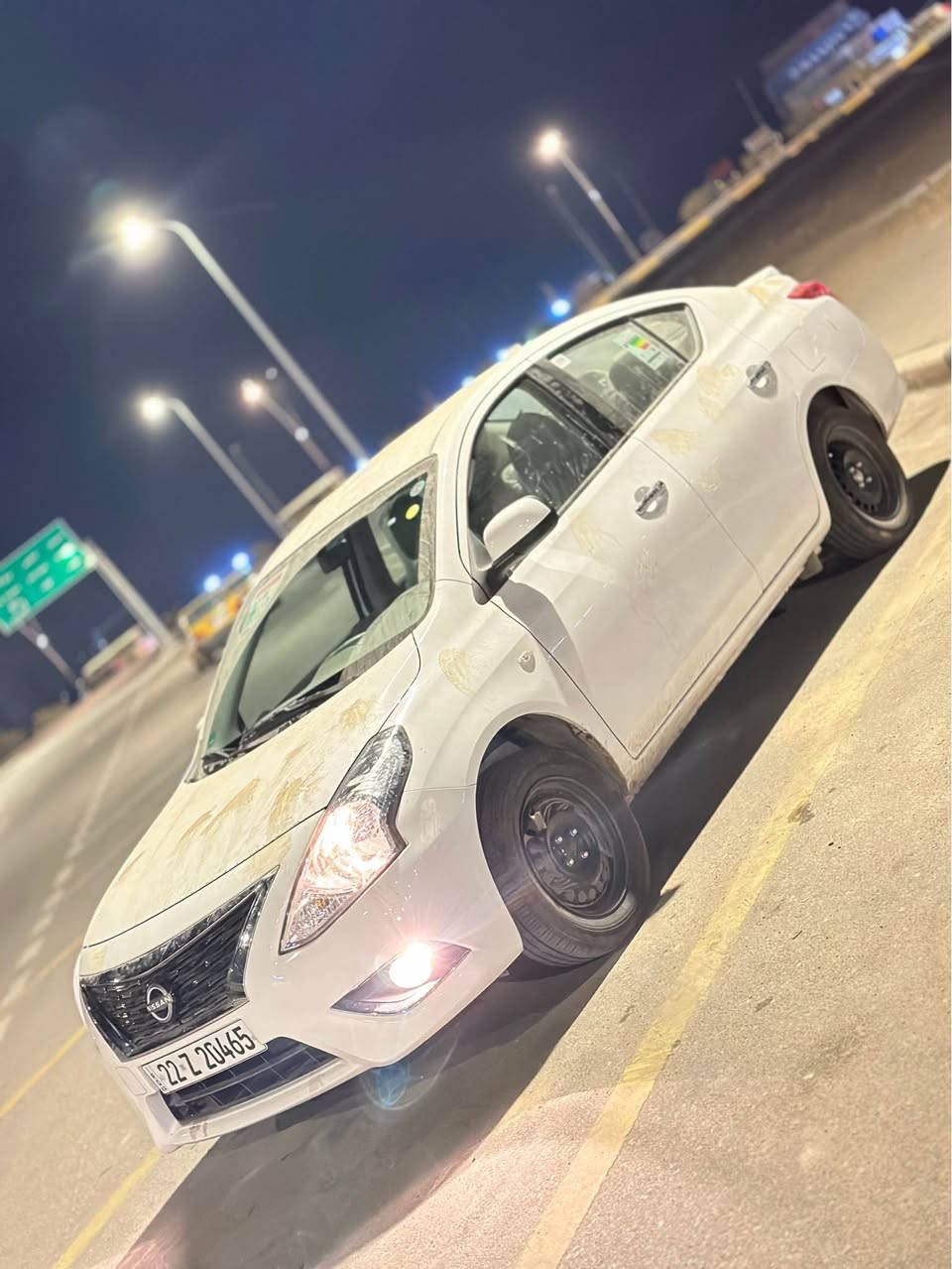 السلام عليكم ورحمة الله وبركاتة للبيع نيسان صني هندي ام البليتة الزركة زيرو ماشية فقط الف رقم اربيل باسم شركة نور البصرة 
كفالة عامة كلش 
صادرة بيها وكالة 
السعر 136 وبيها مجال بسيط حك الجية 
للاستفسار *********** البصرة, العراق
