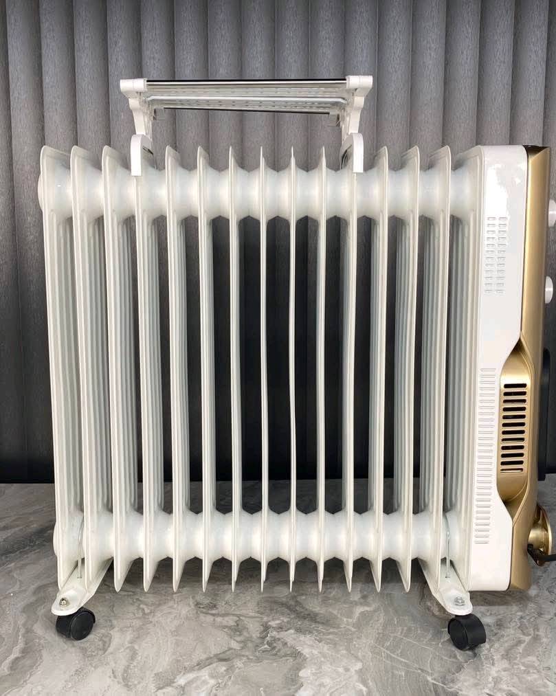 صوبة الزيتية الذهبية من ماركة امبليوم ( اقتصادية ) بمواصفات اوربية 🇩🇪💯

🔺6 خصائص للتحكم بصرف الكهرباء.
حيث فيها الوضعية الاقتصادية تصرف فيها اقل من امبيرين (1.7A) .
🔺تتكون من 15 ريشة .
🔺فان حجري حراري من نوع ماجستا يعطي مباشرتاً حرارة قوية وفورية يعني الصوبة هي 2X1 لان توفر  بيهة هيتر فان بثلاث سرع
🔺منشر للملابس .
🔺ثرموستات للتحكم بدرجة الحرارة .
🔺بقدرة 2900 واط حقيقي .

🛑مع ضمان حقيقي لمدة سنة من تاريخ الشراء🛑 
‏‎

