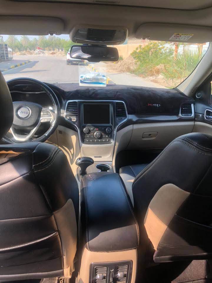 جيب خليجي  2014 لمتتد بلاص  معروفه مواصفاتها السياره فول الاخير  و جديدة جدآ ونضيفه جاهزه من كل شيي الرقم الجديد بسمي 
السعر 225مجال بصيط مكان السيارة  بابل *********** 

اربع أصابع صبغ بجاملغ اثر رصعه
