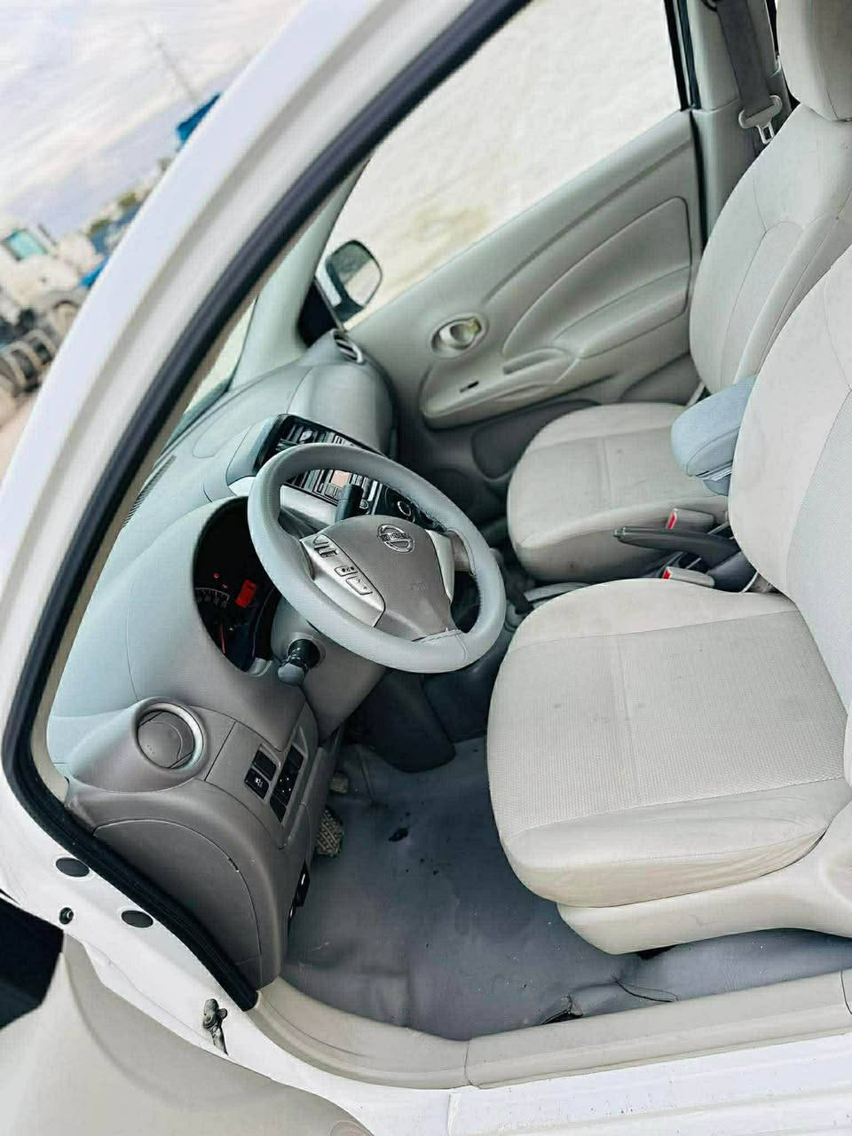 صنى ( يابانى ) 2018
بيهه شبر بارد بدون داخل سونر موجود ب صوره 
  مكفوله  سياره جديد جام كهربا سكان فليوم مرايه كهربا 
بشرط كير محرك تبريد 

سعر 97$ شويه مجال 
***********واتساب
لاكشميبا  يابانى 2018
بستى كارتى هةيه سونرى دانراوه له رسمكان بى ناوكردن سياركه جوانه و جام كاربا و سوكان فليوم و نينوك كاربا دوو كيجه. بشرتى گيرو مكينه و تبريد كالار, السليمانية
