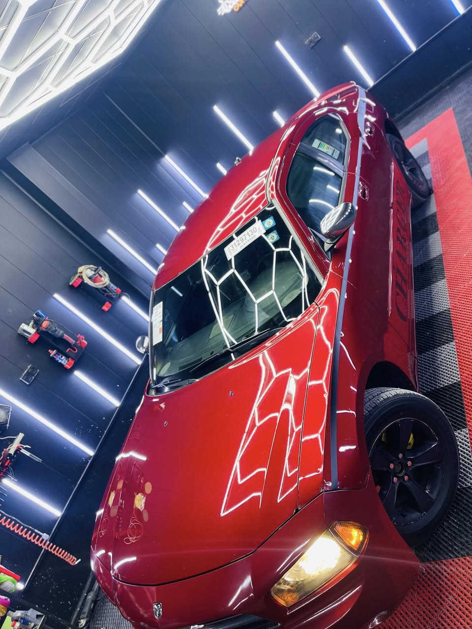 السلام عليكم
جارجر(2008) 

كلين .كلين بدون حادث كفالة عامة من الصبغ والتبديل والضربة 

فقط شخط صغير بل باب الخلفي 

محرك 3500 

السيارة 3 جوكات 

كير حدادية تبريد تدفئة محرك كلة كفالة وشرط الفحص والسونار 

رقم بغداد انكليزي شبه مميز 

تحويل مباشر 

السيارة جديدة وجاهزة سيارة مال بيت يعني مامشتغلة خط ابد 

ملاحظة: اخوان ذاكر كل تفاصيل السيارة تجي تفحص ع السونار 

السعر (113) وبي مجال للشراي 

مكان السيارة بابل -المحاويل 

للاستفسار 

***********
