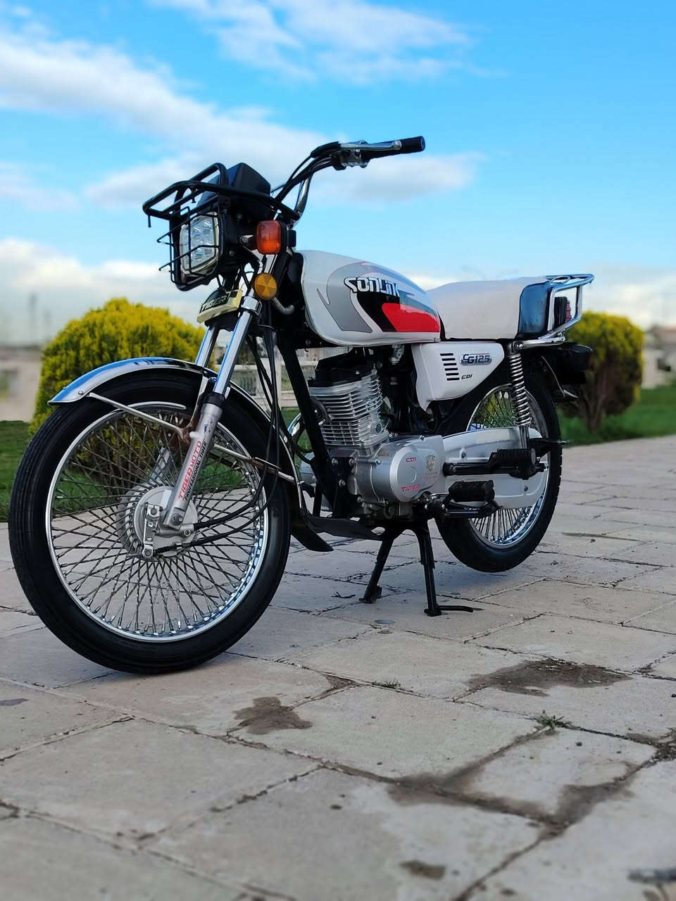 للبيع تاكر 2021 وفل نضافه مكينه شرط مامطخوخه صبانه تحريكه ومعدل ماشاءالله السعر 550 وبي مجال مكلف بل نشر التواصل ***********
