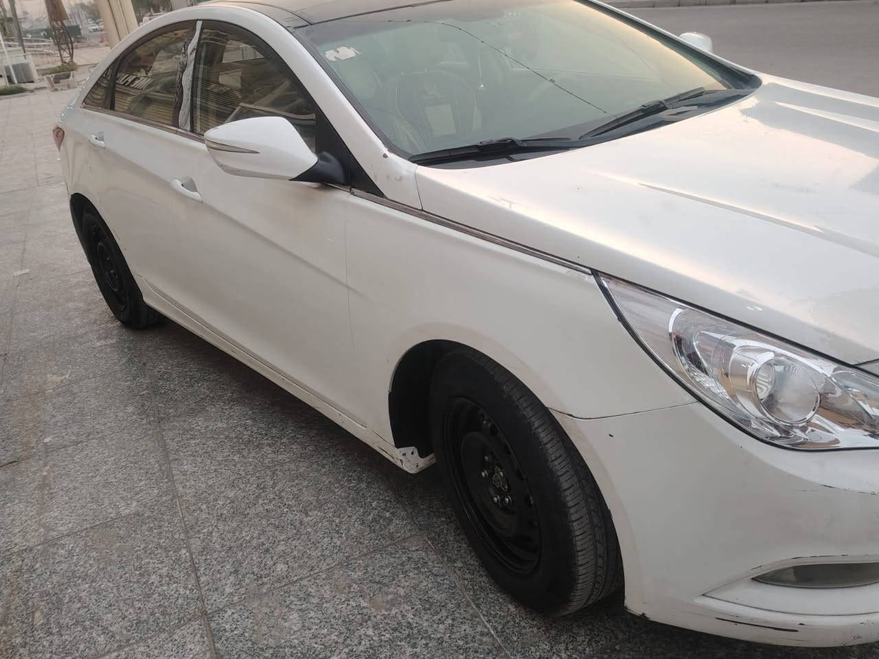 هونداي سونتا ٢٠١١ خليجي بنراما  محرك ٢٤٠٠ دوش سياره بيها رشات صبغ ابيع احزام بيها  منضومه غاز  صدر امامي خلفي جديد تبريد شغال  محرك وكير وتبريد مكفولات سعر ٨٥ بيها مجال قليل ***********
