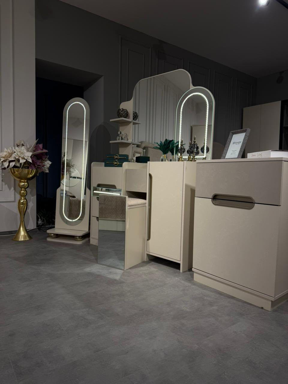 🔅 اختار و لا تحتار 🔅

الثقه طريق نجاحنا 
جميع الموديلات متوفره لدينا وبأسعار مناسبه 

مع ذالك صار نقل و شد مجاني جميع المحافظات 

عروض 🔥🔥 اشترك معنا على التليكرام وشاهد جميع الموديلات هنا
 👇👇👇
https://t.me/scraton11

السعر 💰💰💰

👇👇👇

🌀 مليون و 550 الف 🌀

للحجز و الاستفسار تواصل وتساب

***********☎️ وتساب
 
*********** ☎️ وتساب

#غرف_نوم_غرف_اخشاب_قنفات_مفروشات_غرف_صاج
