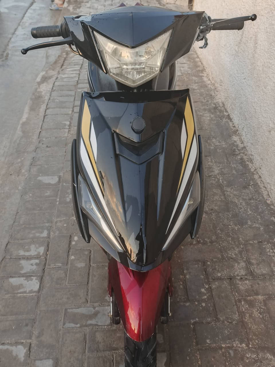 السلام عليكم ماكس اف اس للبيع
دراجة نضيفة ومكينة ناعمه حلوة مابيها نواقص كفرات نضاف كهربائيات كلها شغاله نكرة سلف 
مكاني بغداد العبيدي 
السعر 450 وبيه مجال 
***********
