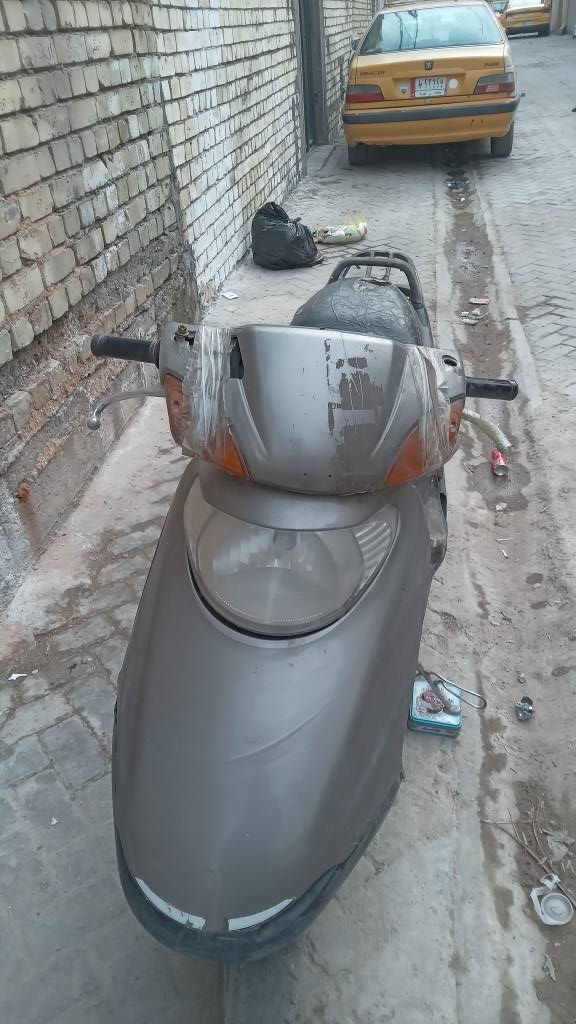 السلام عليكم دراجه سبيسي  نضيفه شغاله ابيعها عاطله باتري وهندر 250/ ***********
