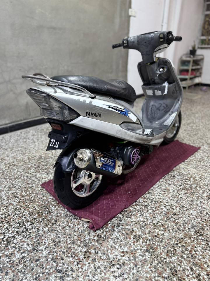 السلام عليكم 
ماكس منغولي بلادي دراجه ممفتوحه بلاديه 
عليها كلج WFامامي وخلفي كت كامل 
ويل بلادي مو تجاري  Ostoneاصلي 
تاير جلاتين جديد بلاد امامي خلفي 
قبق فلاوين 
صلنصة رياضي دراجه خير من الله نكره سلف 
السعر550ويها مجال حق الجيه مكانها بغداد حي الجهاد 

0771 655 5868وخاص موجود
