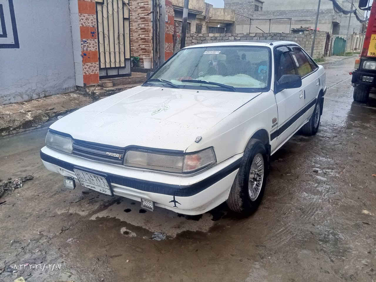 للبيع مازدا حجم 626 موديل92 محرك بلادي كير بلادي صبغ ما بيه تخم تواير جدد دواخل جدد جام كهرب مري كهرب كير عادي سياره مال بيت مصروف عليها جديده ***********///*********** رقم نينوى كاربون بيها
