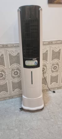 البيع مستعمله شهرين فقط لوك بعدهي حي السفير السعر 200 قفل07708829889