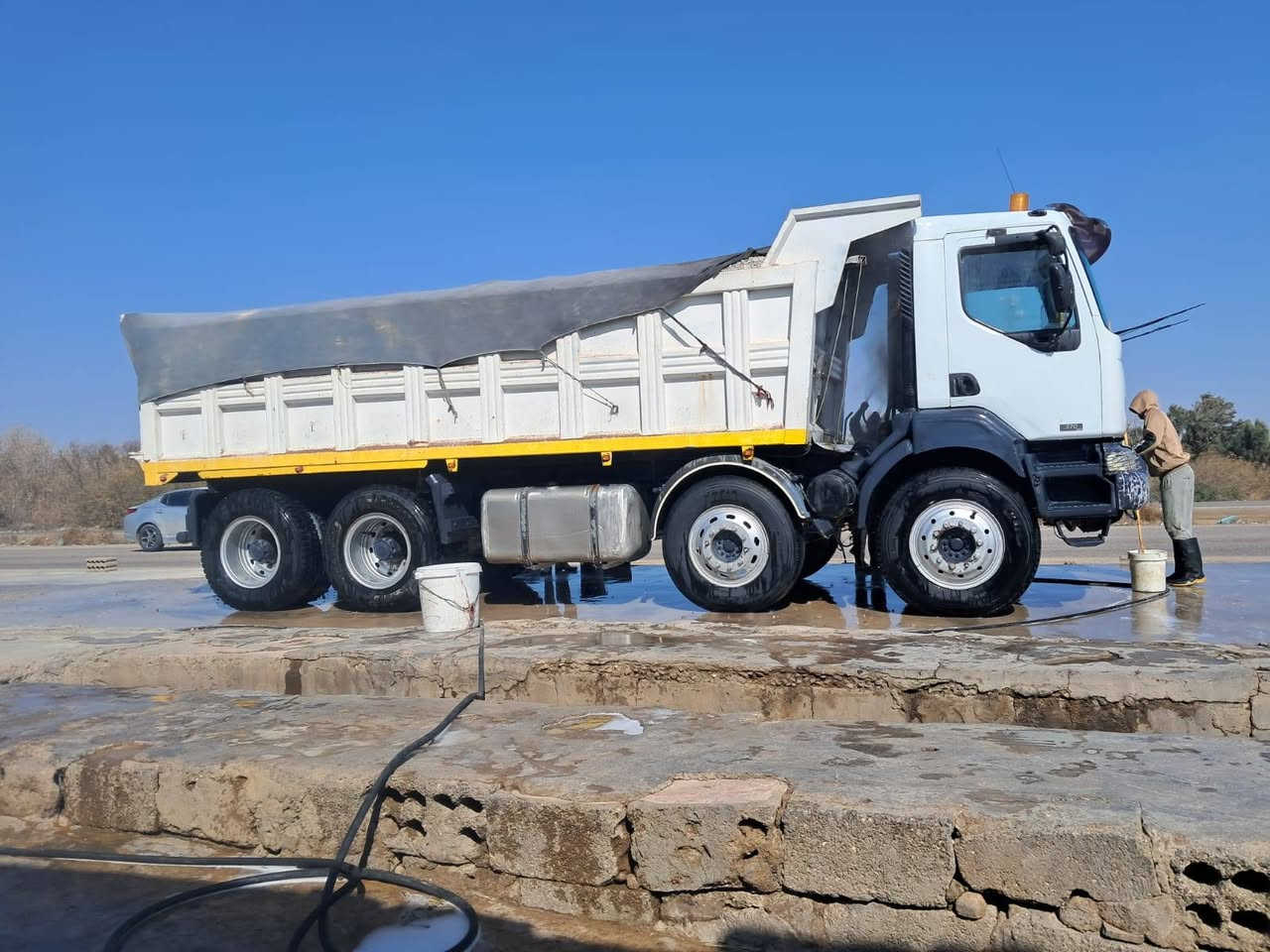 السلام عليكم رمضان كريم
رينو عكرب للبيع موديل ٢٠٠٣رقم قادسيه مربوطه ٣الوحات
تخم تاير ،محرك بم ونوزل لا تبخير ولا تنقيص مجموعه نص  GF
مكاني واسط الكوت قضاء الحي 
***********
