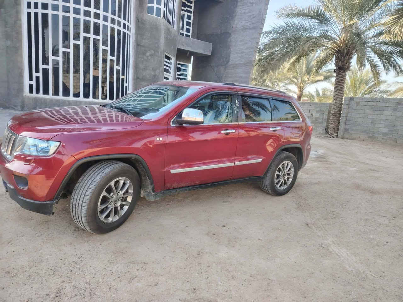 للبيع جيب 13خليجي فول مواصفات لمتد حادثه قطعتين جاملغ وباب السايق رقم بغداد بسمي  ترهم مراوس بسياره ناصيه كادنزه او كيا كورس ***********
***********
