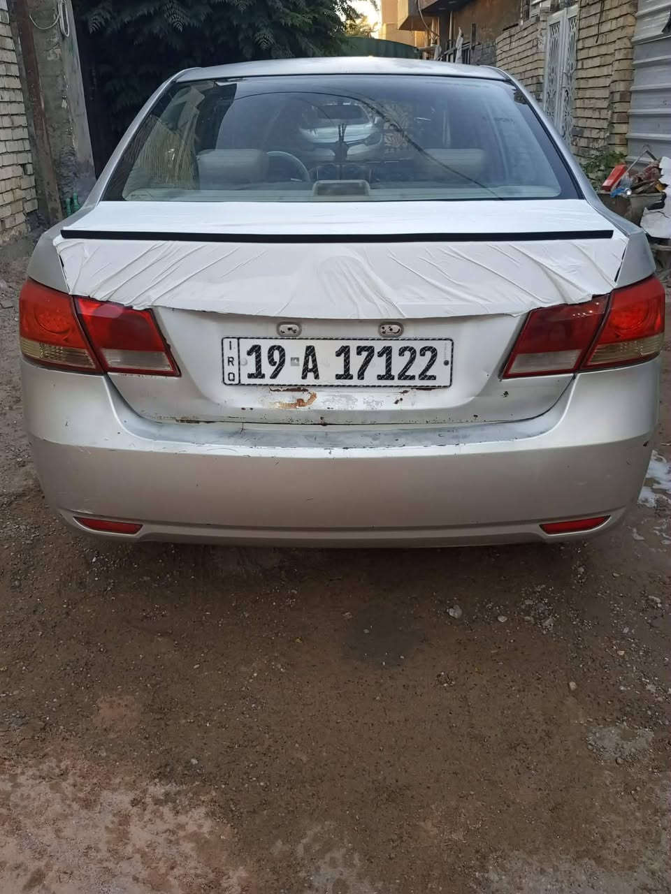 BYD
2013
رقم كربلاء بسمي سياره كير عادي تبريد جديد ثلج 
صدر مشط خير من الله تخم تاير محرك بي تبخير 
محرك هوندا ما عليها غرامات 
السعر 40 وبيه مجال 
الطي الكاظمية 
***********
