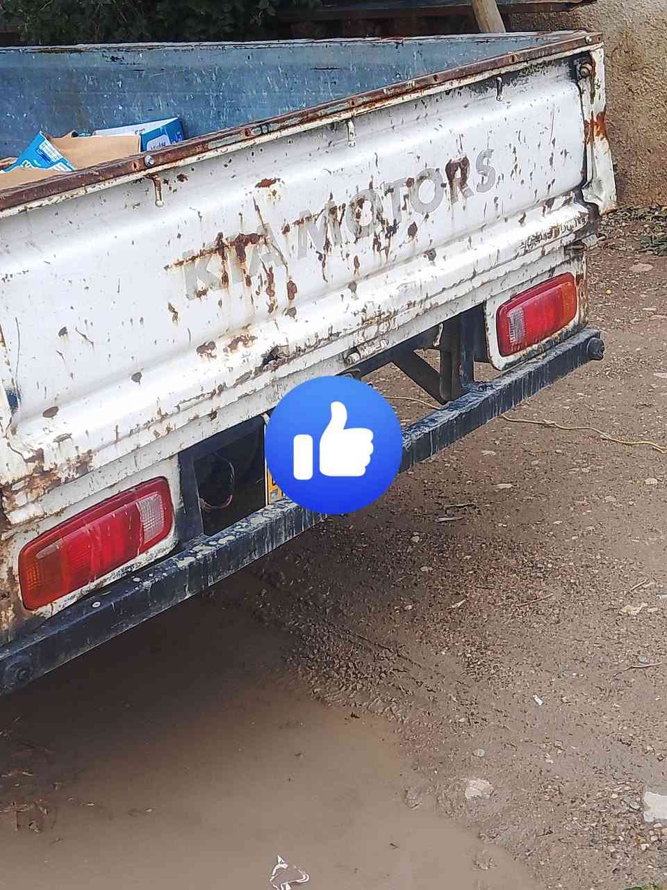 سلام عليكم كياة فنتيرة موديل 2000 ستة جنكال الرقم بغداد بسمي كير محرك اكسن مكفولة شاصي مكفول المكان بغداد ***********
