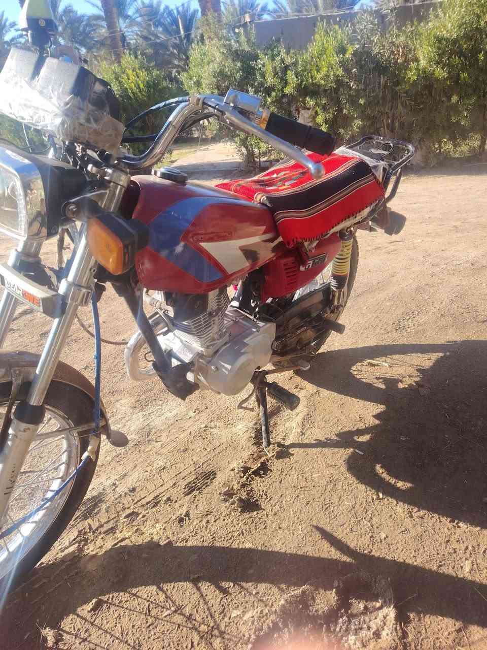 السلام عليكم دراجه ارشه اوراق شاصي2016 محرك 2020 الدراجه خير من الله مابيها اي نقص ب 375 وبيها مجال الشراي يشلع عيوني مكاني بابل سدة الهنديه منطقة الناصريه  ،، ***********
