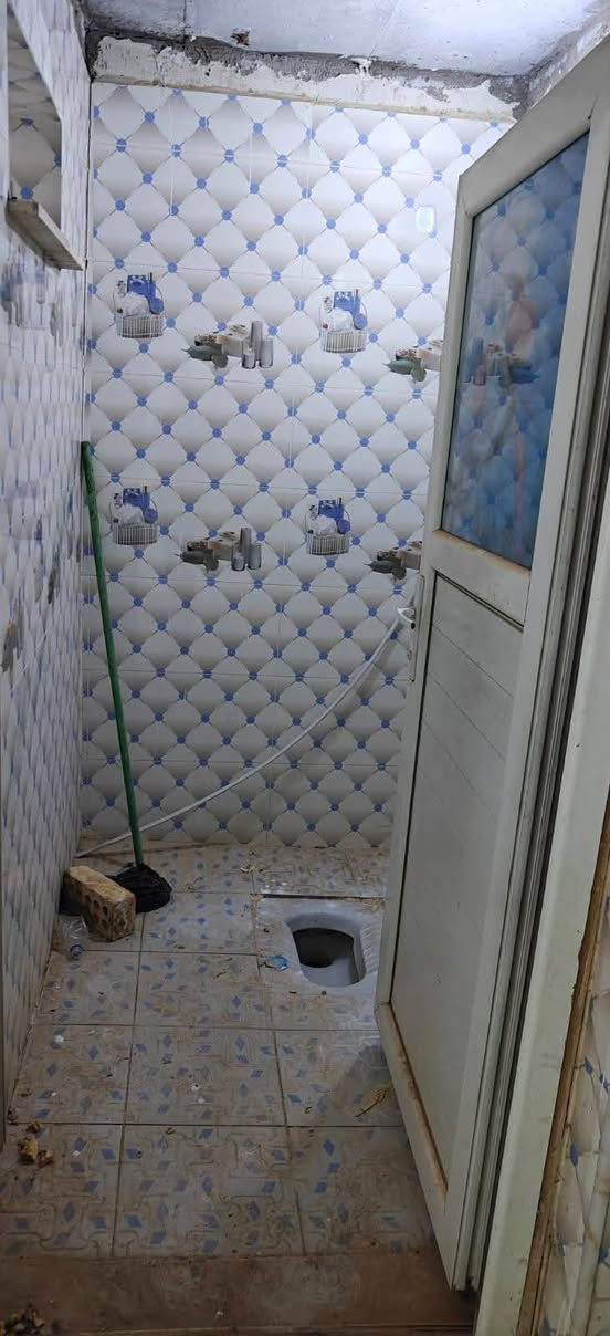 دار للبيع مطلوب للمصرف العقاري 100م طابو صب طابق واحد نجف حي الوفاء قريب جامع الفتلاوي يتكون من غرفة وصاله ومطبخ واستقبال وصحيات نظيف (~ينباع بتطوعه 40 بي مجال ~) 
(: مطلوب 95 مليون للمصرف العقاري بتسديد الشهر 440 الف؛) 
الاستفسار اتواصل واتساب ***********
