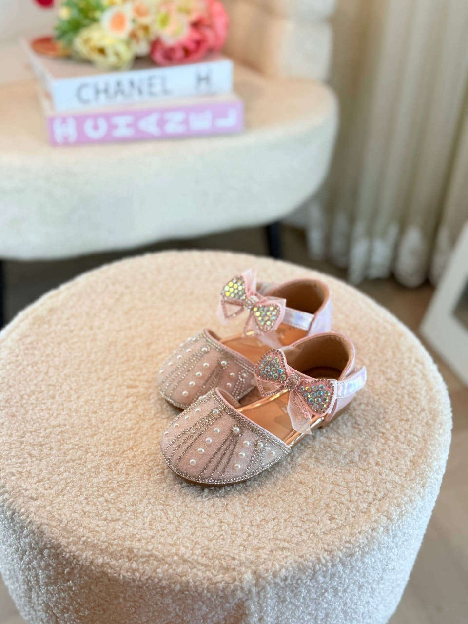 حذاء اطفال موديلات 2026
قياس  22إلى 35

السعر حسب الموديل 

لحجز بلخاص او بلواتساب ***********
يوجد خدمه توصيل إلى جميع المحافظات
