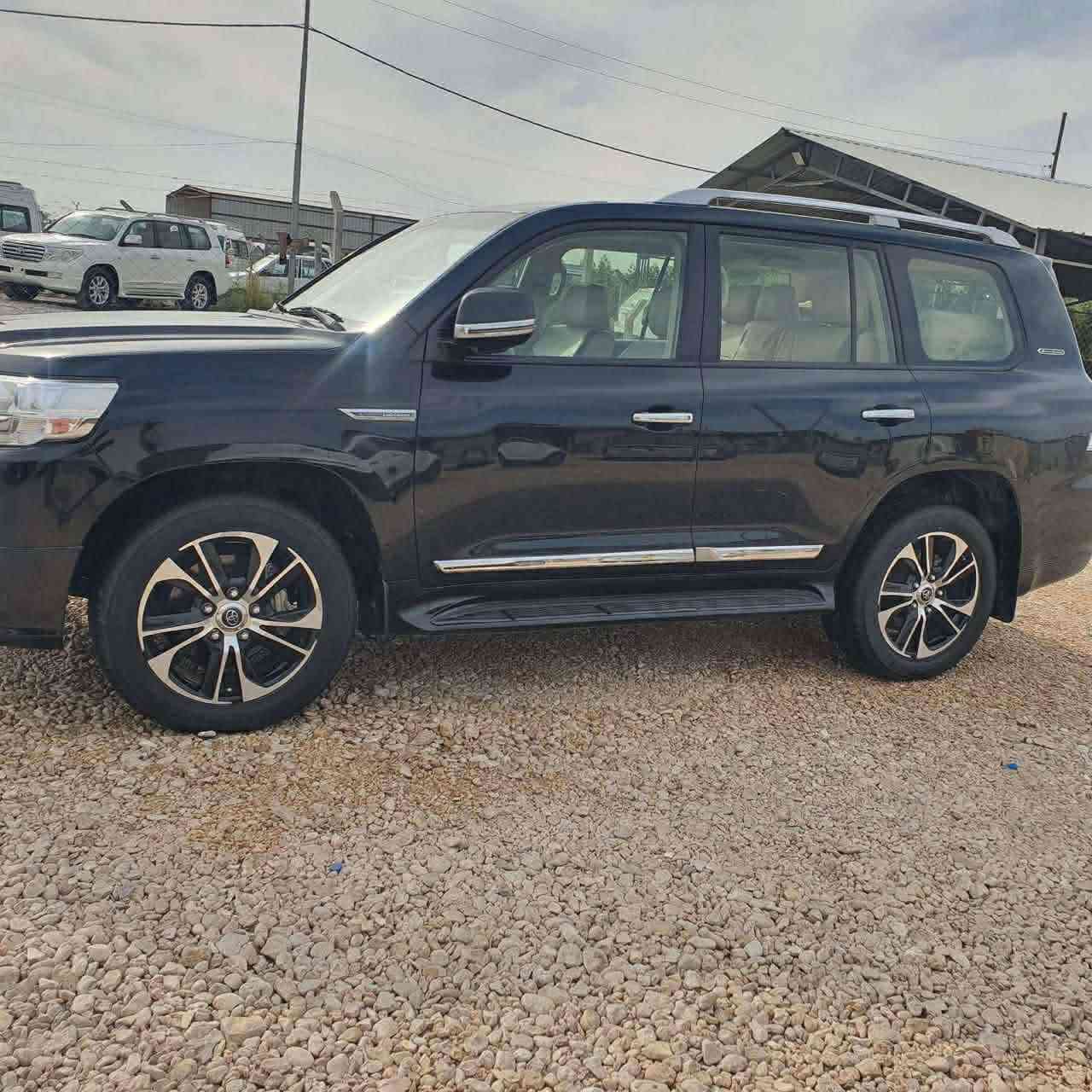 لاندكروز 2019 تحويل مباشر لسياره مكفوله من كلشي سعر 460 ورقه مكان حله الي يريدها يتصل على رقم صاحبها 
***********
