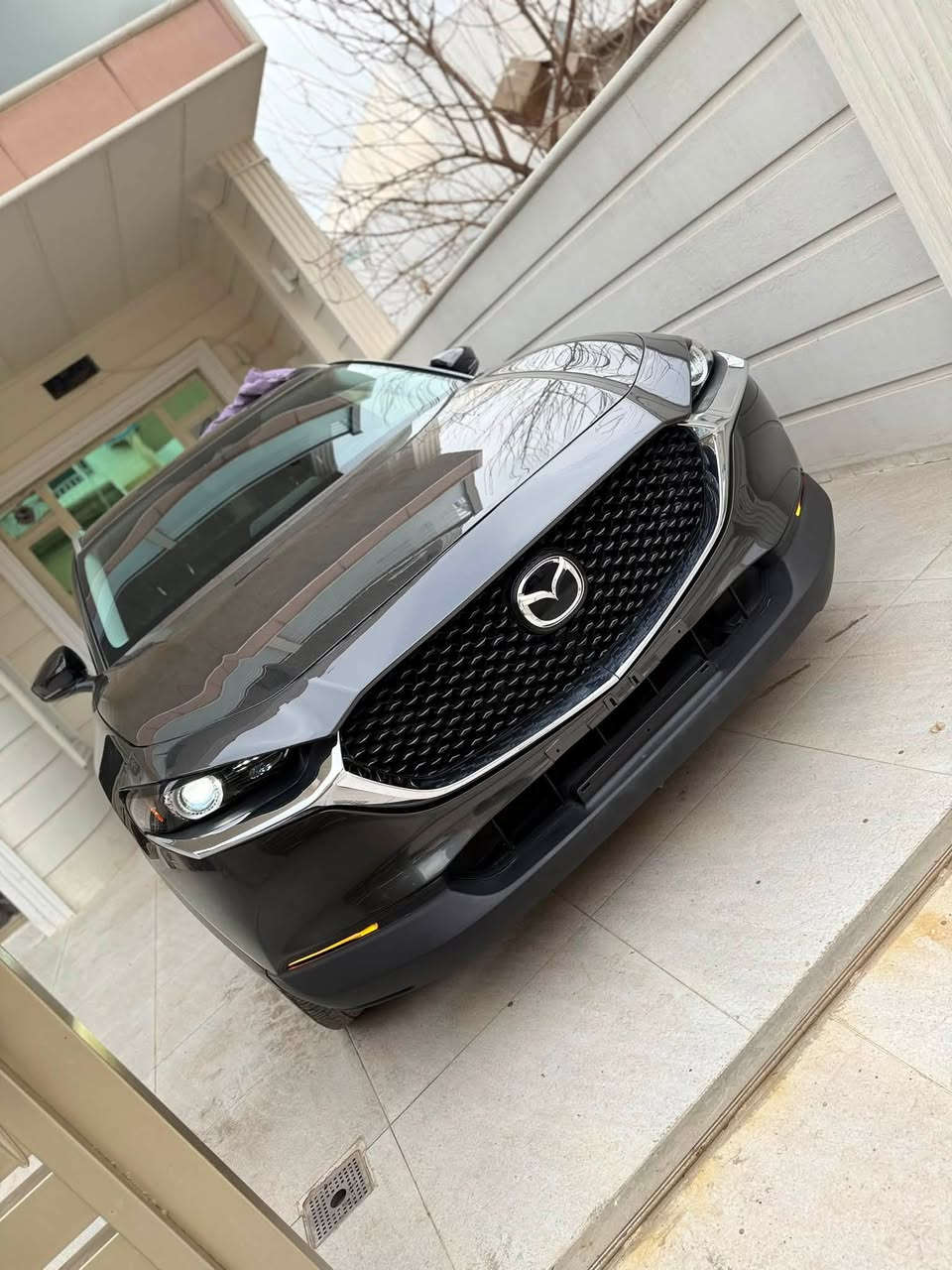 MAZDA CX30  2024 
مواسەفات سیلێکت سپۆرت 
بەصمە 
دەرگا بەصمە 
بریک بەصمە
 سیستمی auto hold
رادار ٣٦٠ پلە 
کوشن جلد 

شاشە 
سەیارەکە AWD 
٣ مۆدی لێخویرن 
مەکینەی 2.5L بێ تۆربۆ 
زۆر مواسافەتی تر …..
سەیارەکە ڕەقەم سلێمانیە 
هەموو شتێکی جایزە 
بۆیاخ، بەس بۆنید بۆیاخە ئێرباگ سیستم دانراوە 
31,000 mile

١٦٥ وەرەقەو مەجال

***********
