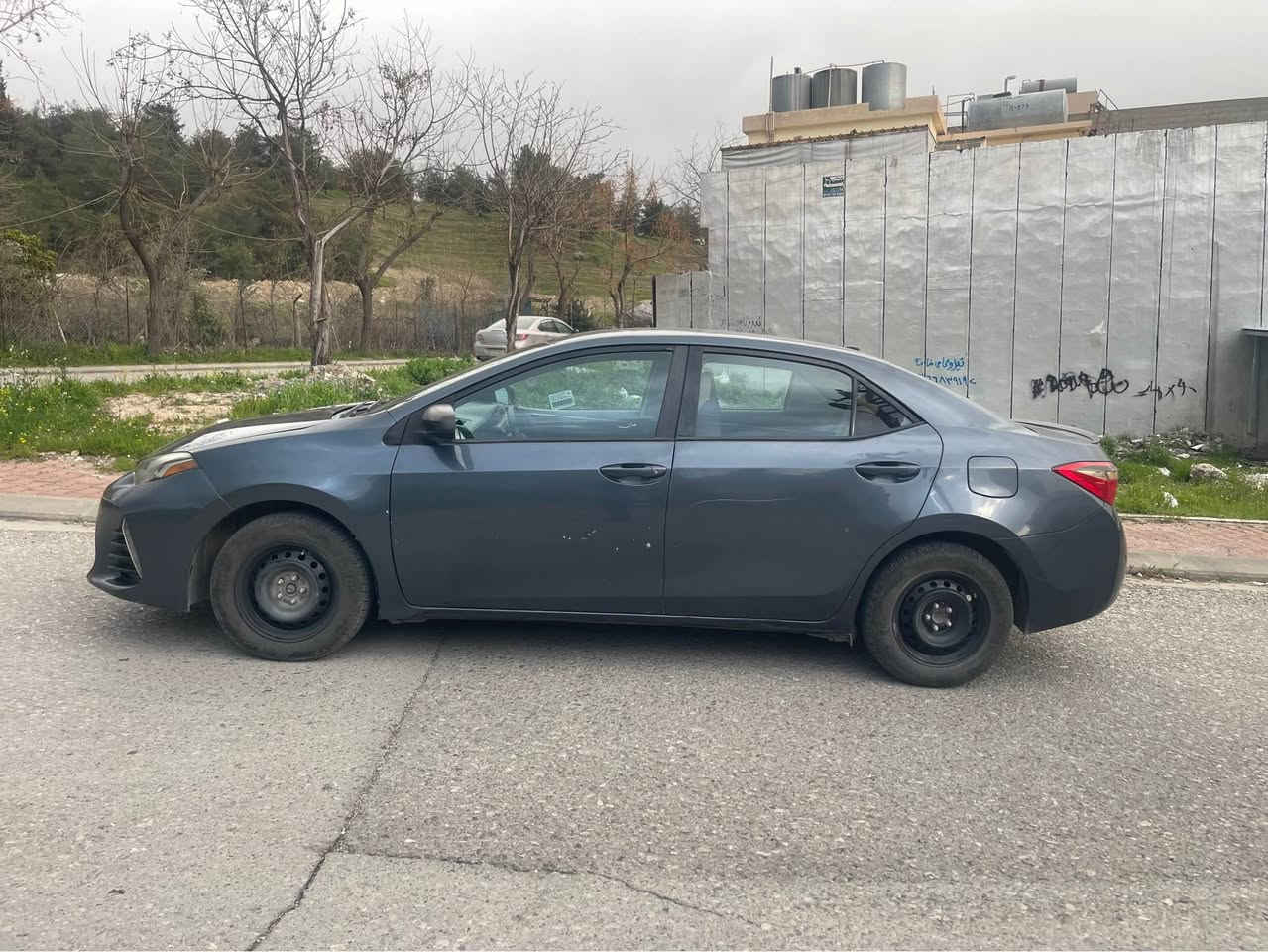 تۆیۆتا کرۆلا 
مۆدێل ٢٠١٦
مواصەفات S
گێڕ ئۆتۆماتیک 

بۆیاخ کامل نییە بە کامل بۆیاخ ئەیفرۆشم ( دوو چەمەلەغی دواوە صنوق دەرگای دوای سایەق ) ئەمانە بۆیاخ نییە باقیات بۆیاخە پێشی لای سایەق قرچێکی هەیە 
لای سەکنی پێوەیەتی تکایە تەفاصیلم نوسیوە بە کامل بۆیاخ ئەیفرۆشم

گێڕ و مەکینە و تەبرید و تەقە و ڕەقە و کامل بەشەرت ئەیفرۆشم بێ عەیبە

سەنەوی بەسەرچووە لە کۆتایی ٢٠٢٣
١٣٤ هەزار میل ڕۆشتووە
ڕەقەم شانصی دانراوە لە ڕەسمەکاندا

هەموو گیانی بەشەرت
لەسلێمانییە ناو شار
سیعری ٨٨ گەڵا و معامەلەیەکی زۆر زۆر کەم تکایە ( سیعری کورت لێ مەدە چونکە معامامەلەی زۆر کەمە )

***********

بەناوی خۆمەوەیە و چەن ساڵە لای خۆمە .
ئەم ئەکاونتە تەنها بۆی دابەزاندووە . السليمانية, العراق
