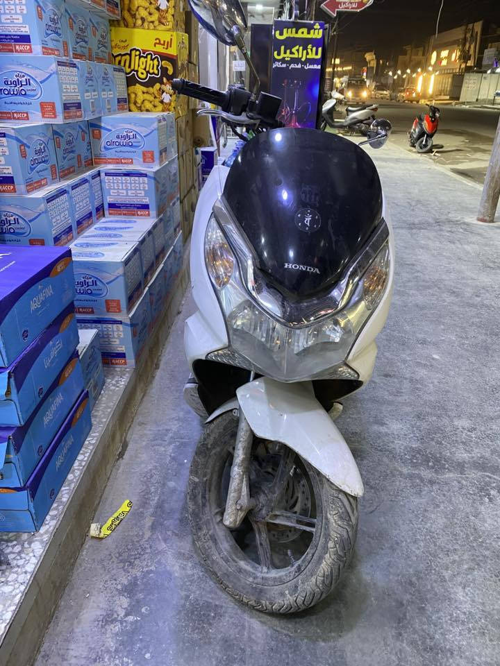 سلام عليكم pxc جيل الاول للبيع الدراجة مكينته ممفتوحة الدهن مداريها والمي كله الاخضر 
بس صارلها فترة عطلانه شنو عطلها ماعرف والدراجة نضيفه كدامكم صوته مينسمع الله شاهد عن الحلال والحرام بيهه صوت مال خرز فقط عندي عملية ومستعجل على بيعته ب800 قفل 
*********** فقط واتساب
