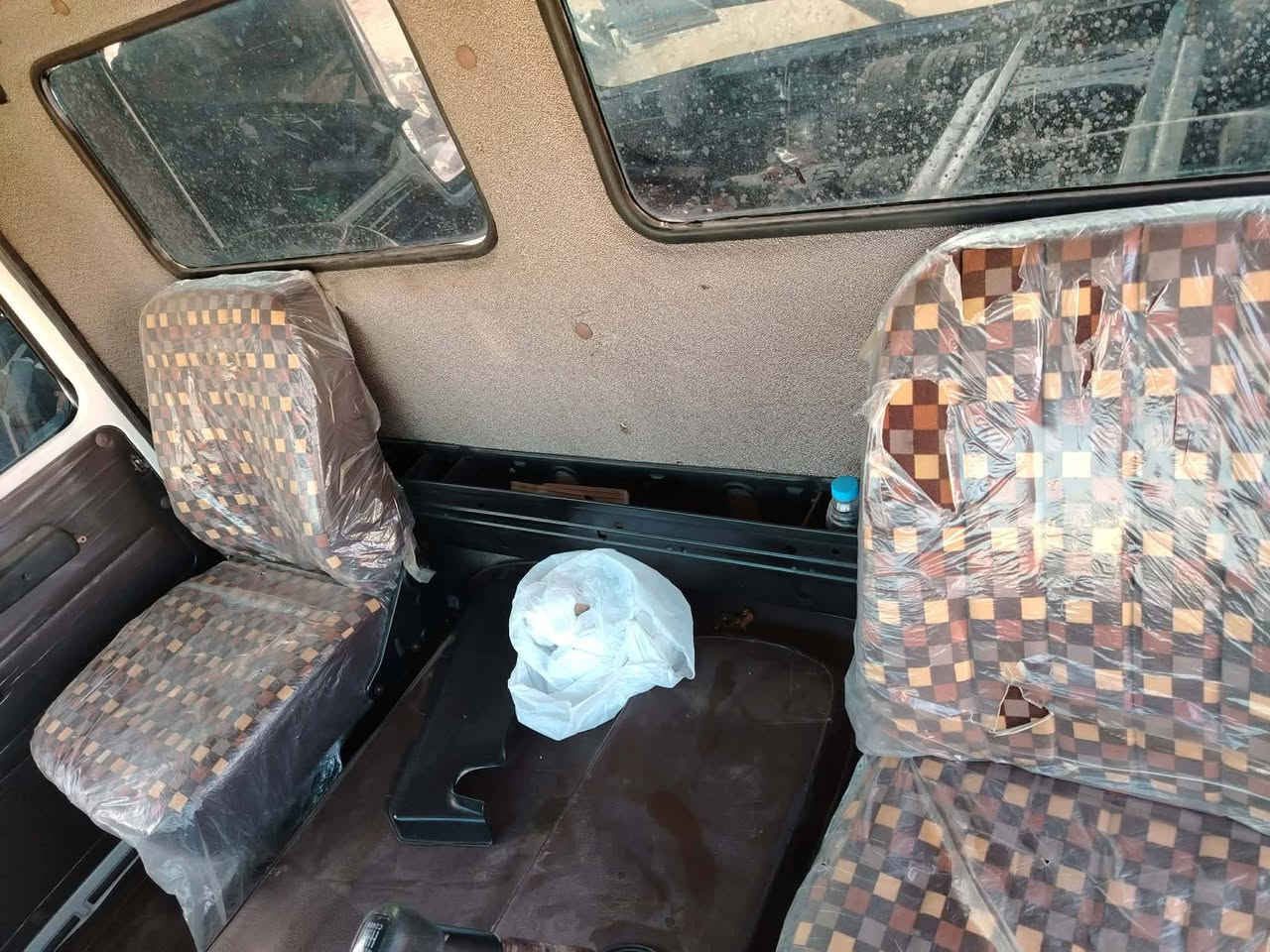 البيع البي 82 مجموعه جيف مكينه 35  كير160 شاصي كفاله  مسجله راس قاطره مكان النجف *********** ***********
