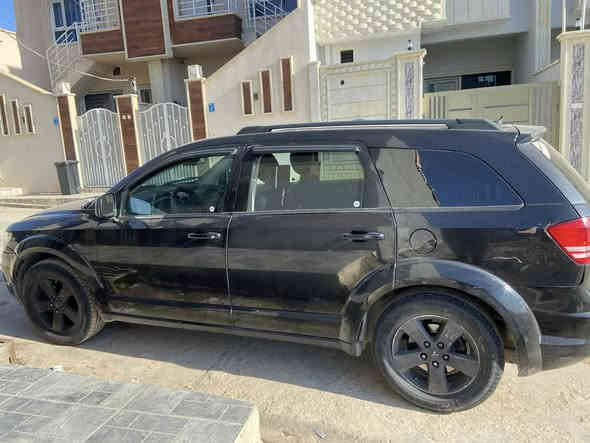 السلام عليكم من رخصه الادمن
بيع مستعجل  
سياره دوج جورني موديل 2009
سياره بحاله جيده للبيع وسعرها 
مناسب جدا كوبون بيها 
ضررها جاملغ خلفي اربع اصابع 
سعرها 105وبيها مجال لطيبين 
تواصل واتس فيس خط مفتوح 
 واتس موجود ***********
