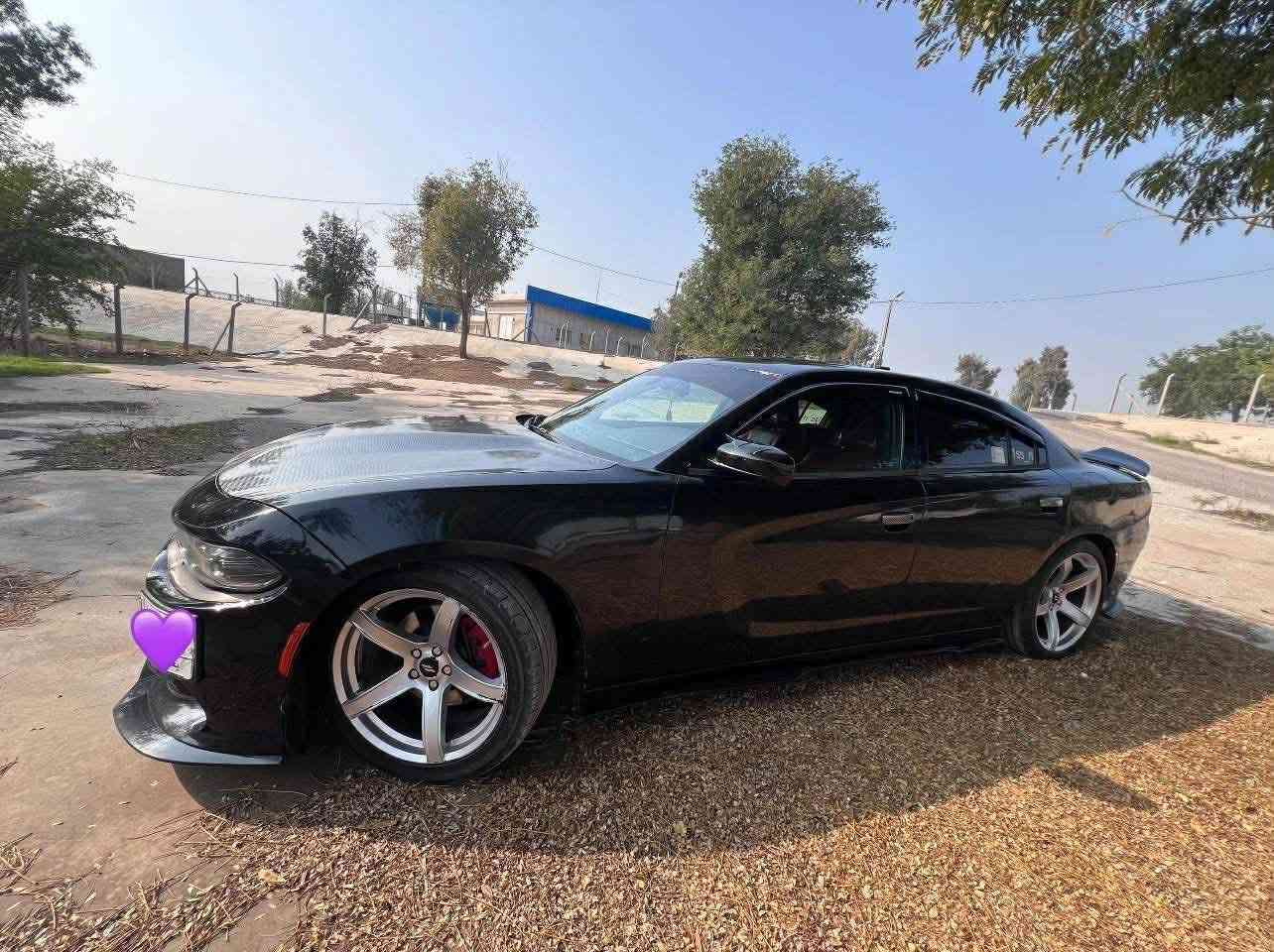 السلام عليكم. ..بيع او مراوس حسب القناعه
جارجر. سوبر تراك. 2016 فول. مواصفات عدا الفتحه. حادثهه جامل وبنيد عكس السايق. رقم بغداد. مشروع وطني.بيهه صبغات. ابيع حزام. للاستفسار. 
***********
