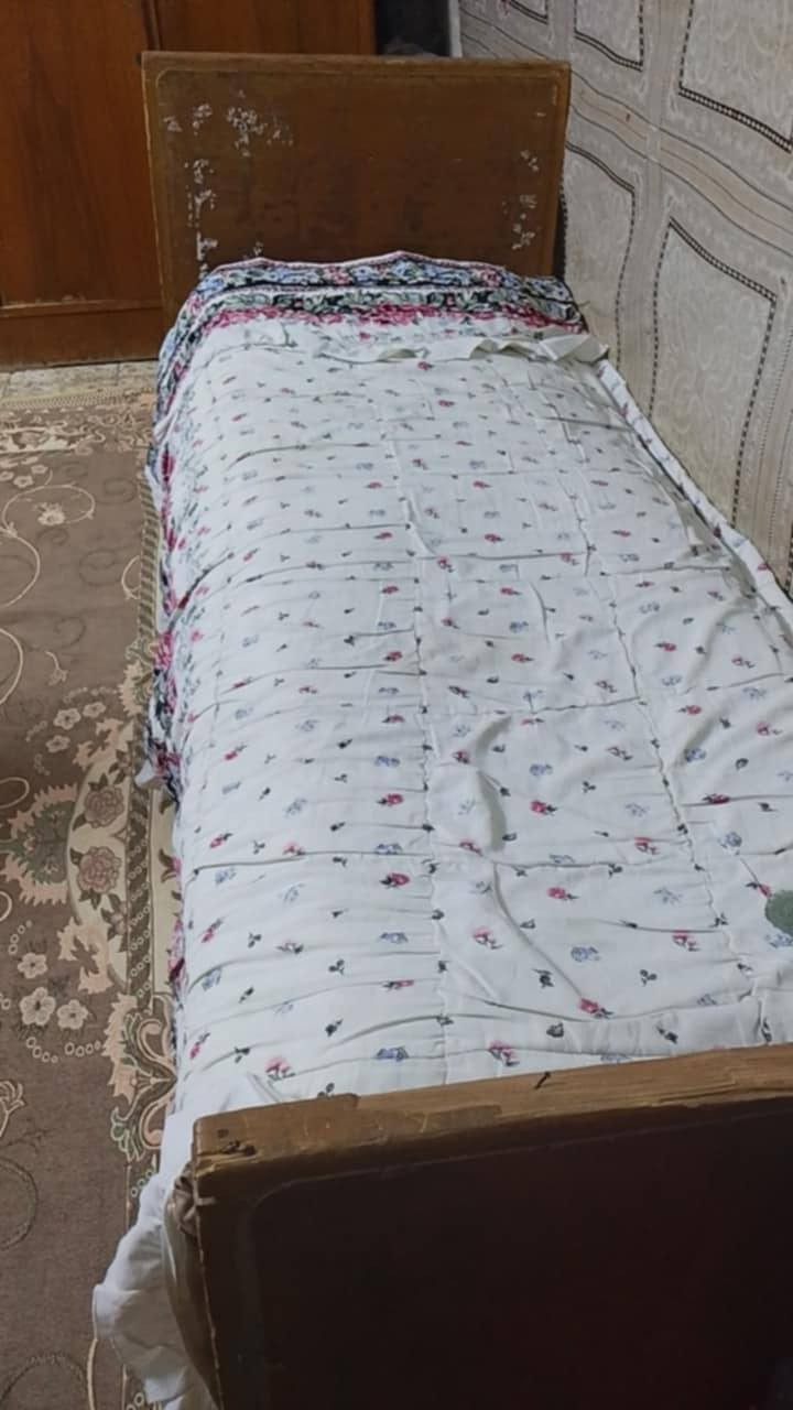 الجرباية سعره ب30 الواحدة وابيه مجال والمعصرة مال جرز الواحدة سعره ب15 ولاحمرة 40 وابيه مجال المعصرة والمدافئه سعره ب25 وابيه مجال والميز والطعام 90 وابيه مجال والدوشك اسفنج والدوشك سعره30 وابي مجال نانو سعره ب50 وابي مجال العربانه سعره30 كاونتر ب325 وابي مجال مكانهن الغرض نحف والتخم سعره ب650


**إذا كنت صاحب هذا الإعلان وتريد حذفه لأي سبب، رجاءا أرسل رسالة إلى الدعم الفني**