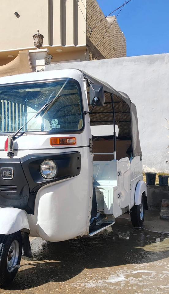 السلام عليكم تكتك موديل 22 عنوان ديالى بعقوبة تصال عل رقم***********
