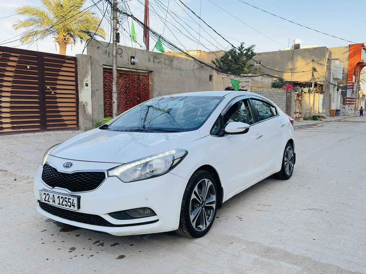 سلام عليكم سيراتو مديل 2014 خليجي مكفوله كفاله عامه موصفات لد امامي خلفي حساس أمام خلفي شفتات ستيرن تبريد قطعتين مري شفط وباقي موصفات سياره جديده محرك 1600 بلادي سنويه ارقام جدد السعر 119 لاتصال ***********
