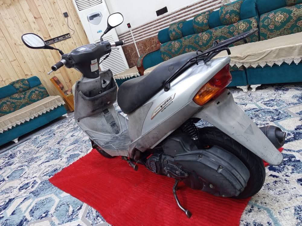 السلام عليكم دراجة ادرس ياباني كوم حديد
كهربائيات كلها شغالة والمحرك مابي شي نضيف فقط اويل بم متفلش وراجز السلف متفلش 
سعر ٢٠٠قفل
رجاً الشراي يطب خاص


**إذا كنت صاحب هذا الإعلان وتريد حذفه لأي سبب، رجاءا أرسل رسالة إلى الدعم الفني**