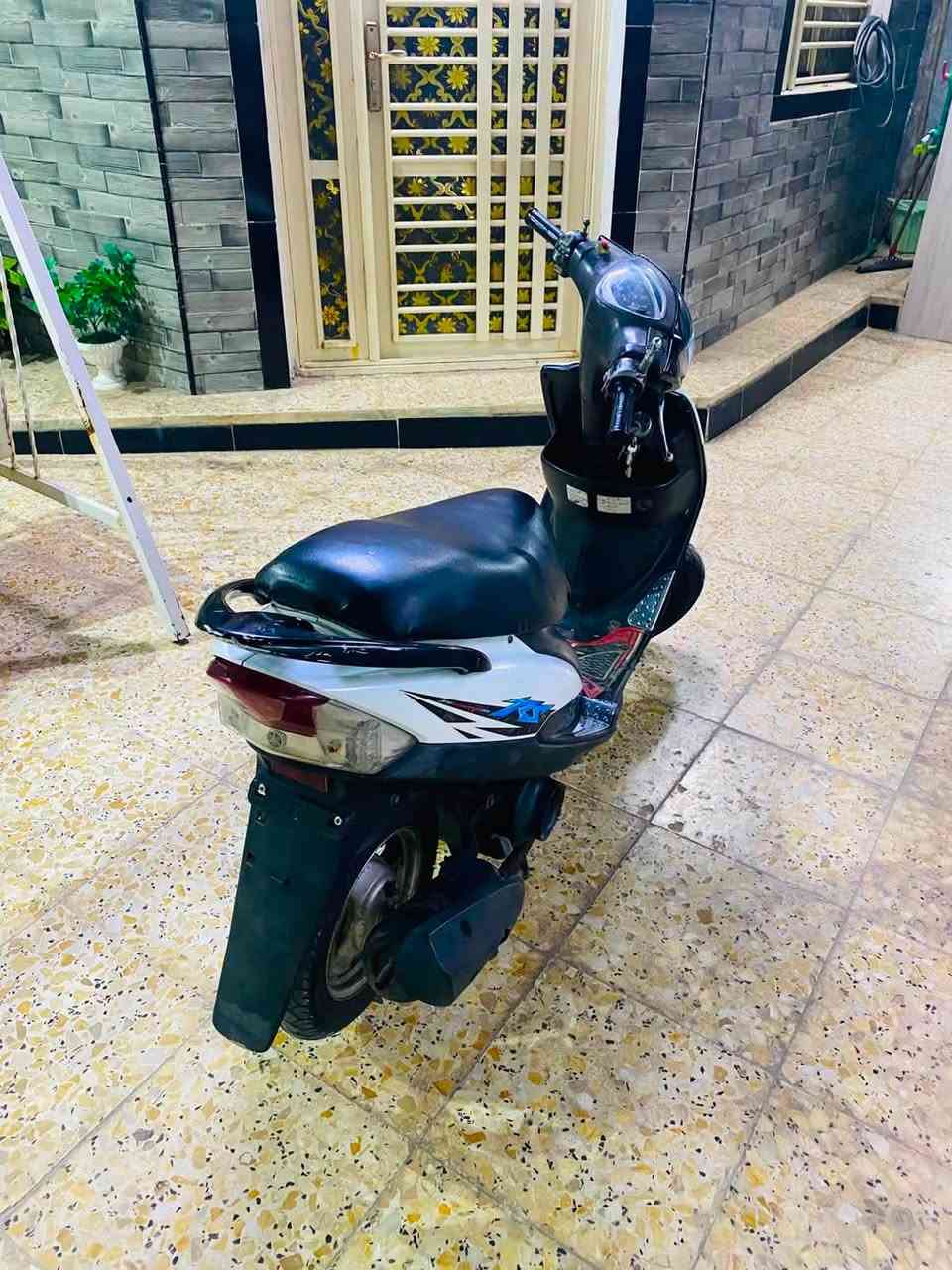 سلام عليكم دراجه ماكس عدله نضيفه البيع دراجه مامفتوحه نضيفه مال ربمه  السعر 700وبيها مجال حك جيه الرقم ***********

