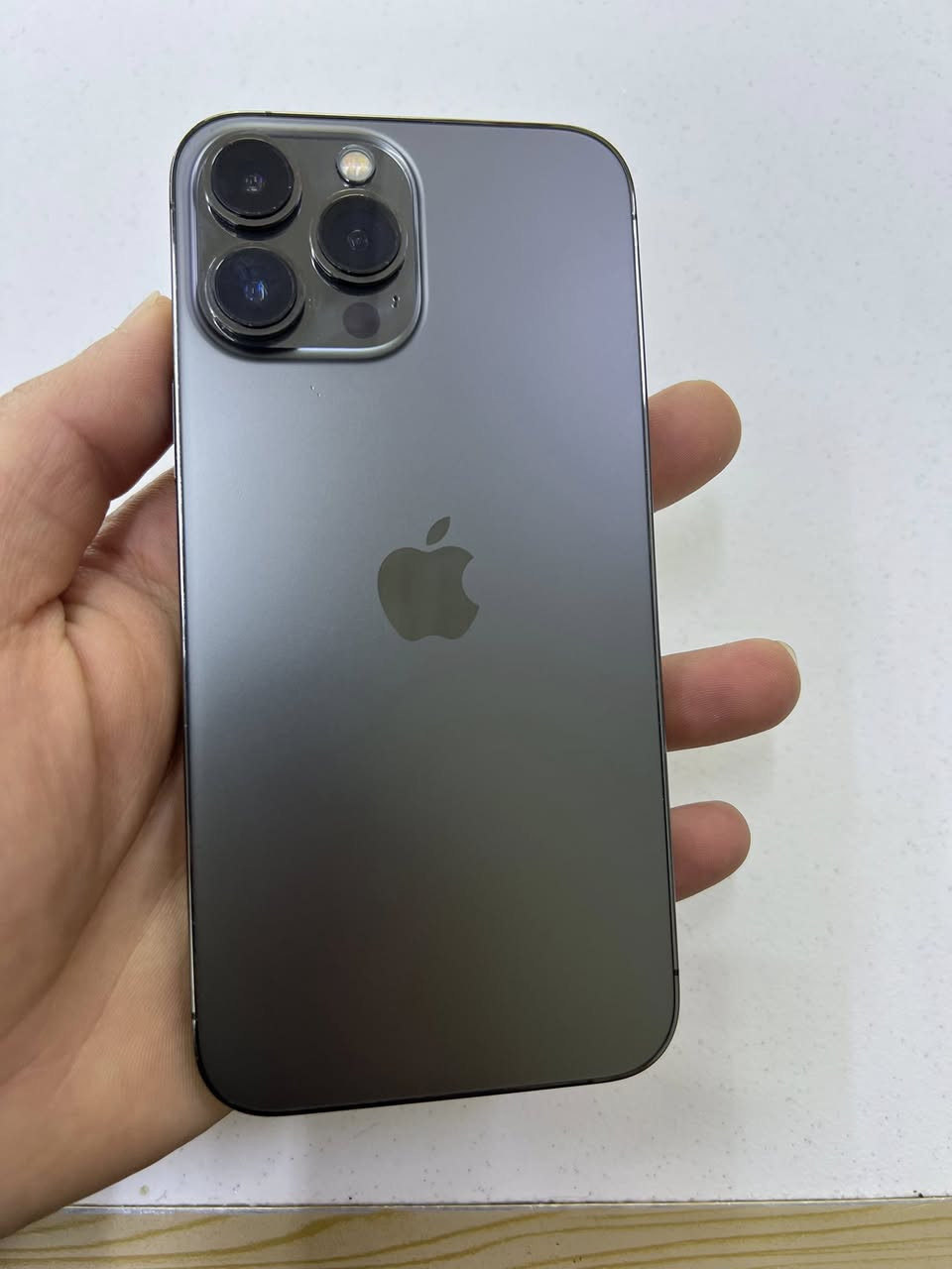 ايفون ١٣ برو ماكس 
نورمان ما مفتوح ما مبدل شي
ذاكره ١٢٨
بطاريه ٨٥ ما يصرف شرظ
تك نموذج m
السعر ٦٣٠ بي مجال
العنوان موصل ايسر حي وحده

اتصال ***********او خاص
