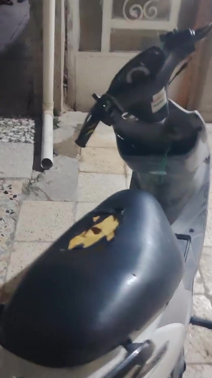 سلام عليكم شباب دراجه ادرس البيع دراجه نضيفه  تشتغل هندر وسلف يرادله بس شخاطه المكان بغداد الشعب سعر 350   رقم تلفوني***********
