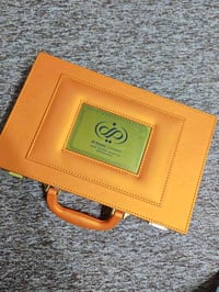 I PHONE 17 pro max طلاء ذهب استعمال 10 ايام فقط بطاريه  ١٠٠  077178772...