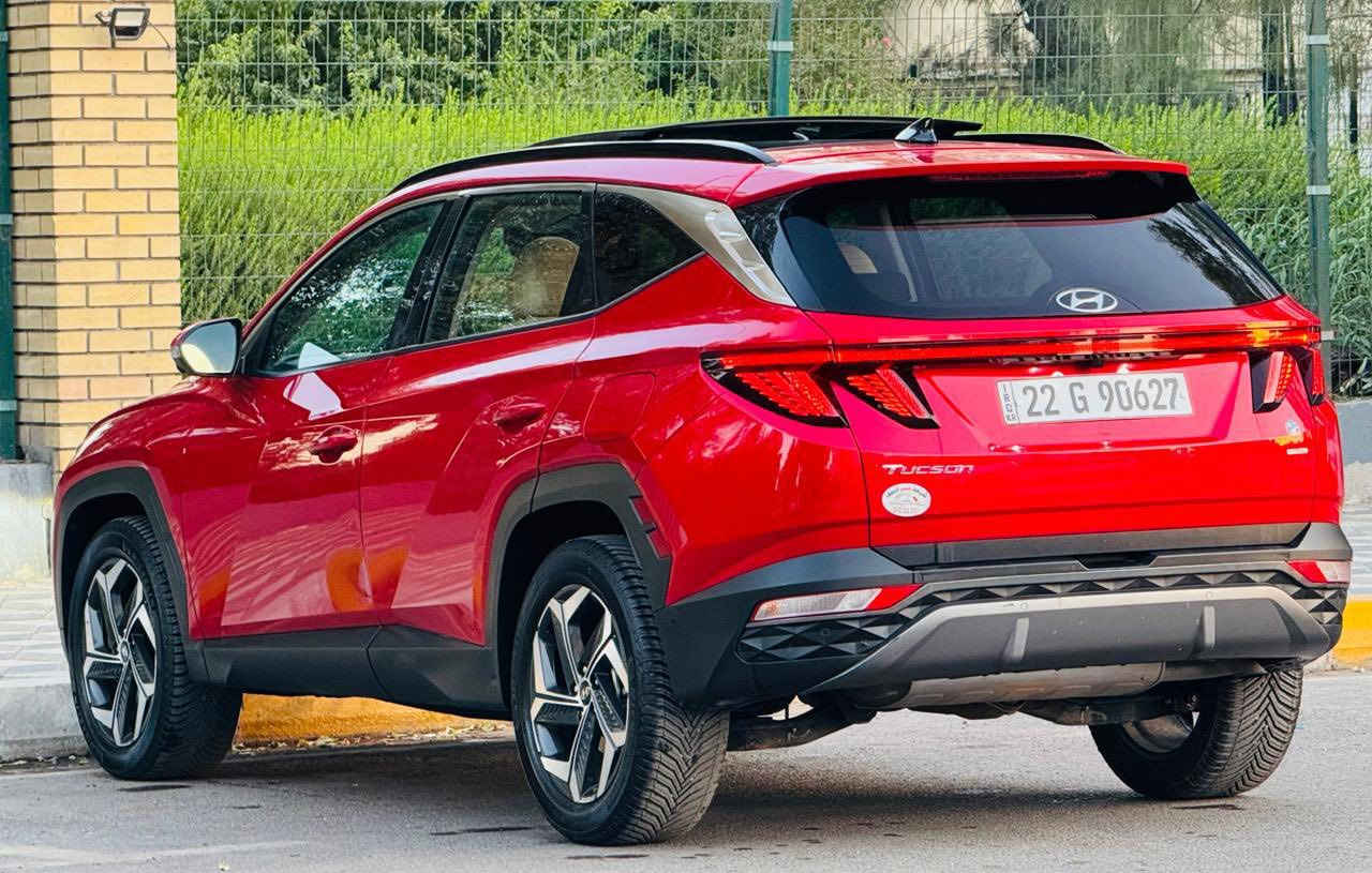 السلام عليكم 
توكسان 2022 فول موصفات سبشل اوردر يعني ماك شغلك مابيها حادثها بابا وره السائق السيارة ماشية 39 ميل  باسمي جاهزة من كلشي  السعر 22000$ وبيها مجال 
مكاني الاعظمية شارع الضباط 
للاستفسار 
***********
***********
