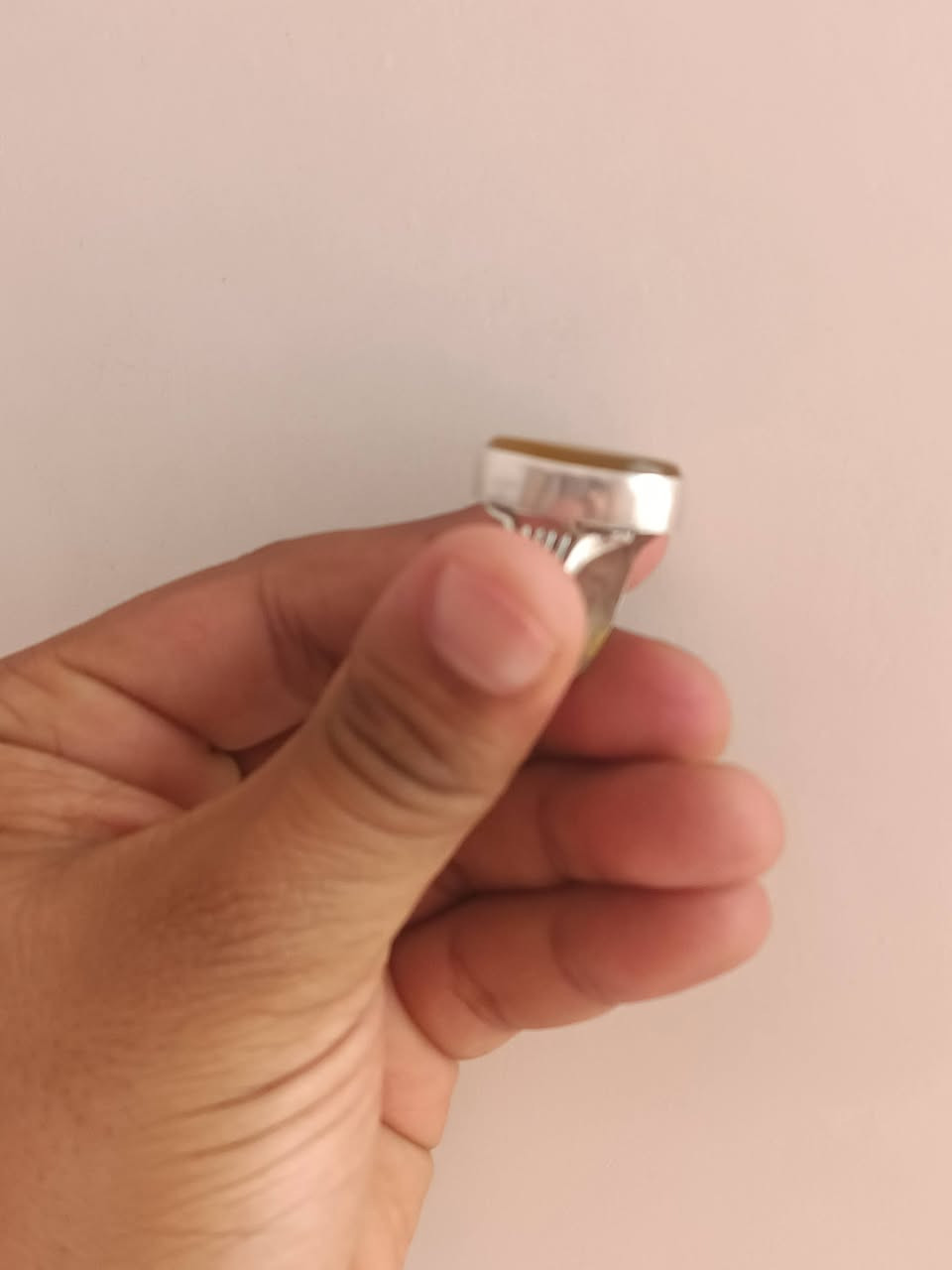 محبس شرف الشمس اصفر جميل جدا
فضيه 925 يلبس قياس 19/18/20
صياغه النجف جديده جدا نظافه 100بالميه.


**إذا كنت صاحب هذا الإعلان وتريد حذفه لأي سبب، رجاءا أرسل رسالة إلى الدعم الفني**