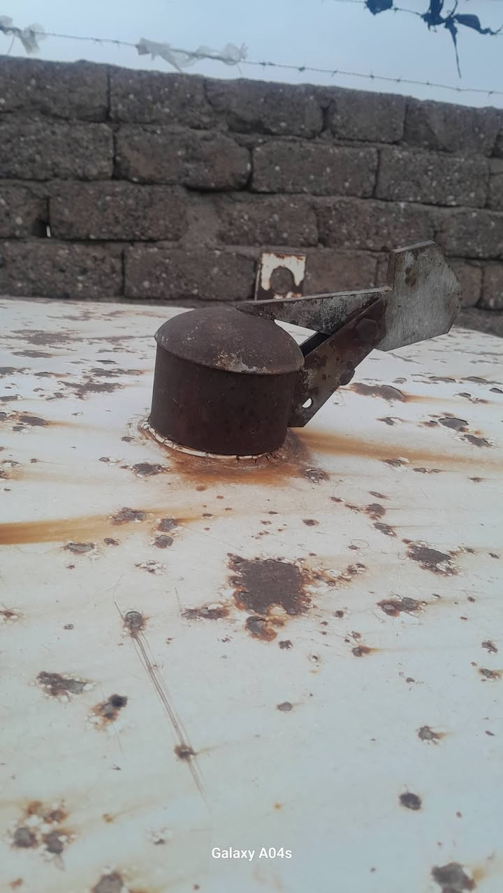 كاتم للبيع العنوان زاخو ساحه دلو  ***********
