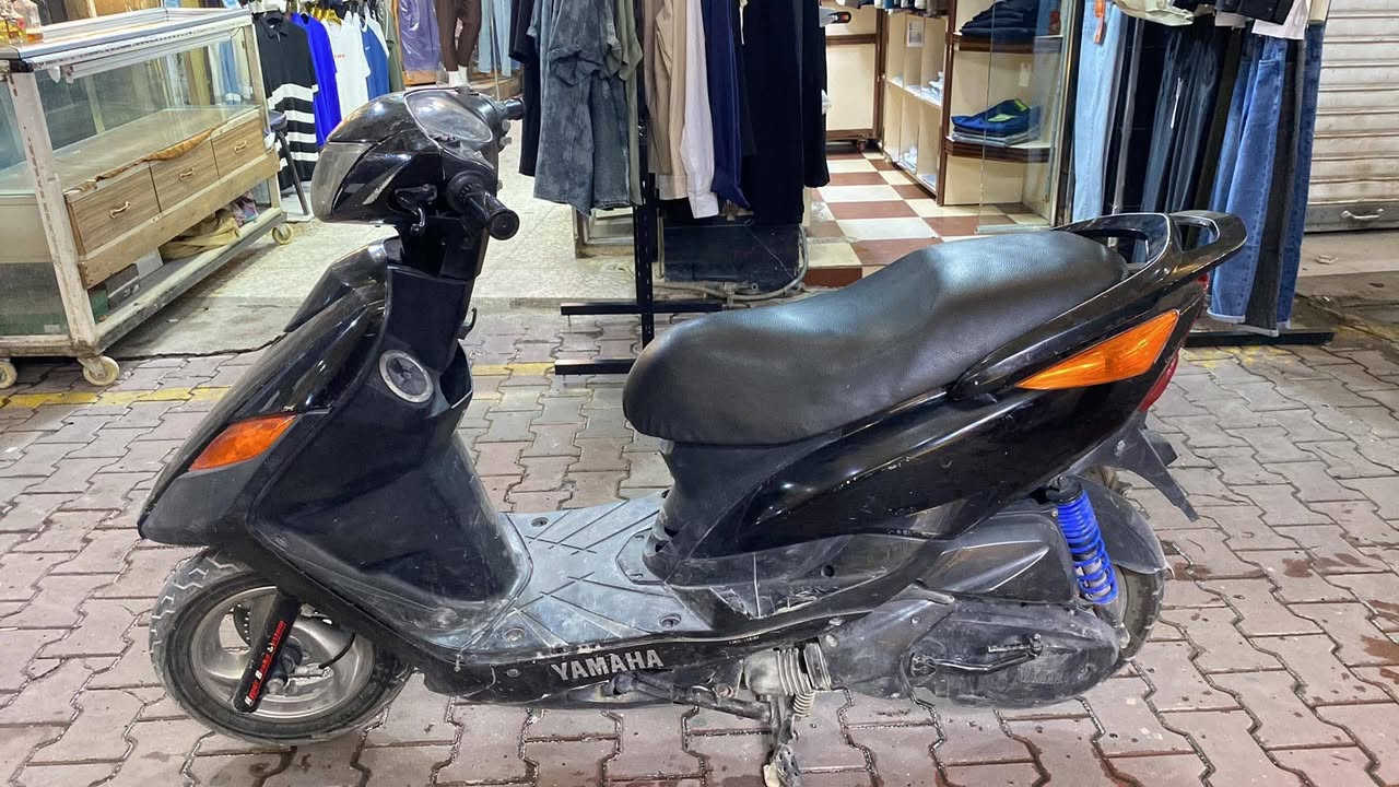 دارجه ثعلبه لبيع صارها اسبوعين من مجفتها اول مره تجفت كلشي شغال سلف هندر اشاير كفراتها نضيفه راديها ب275 وبيه مجال لشراي مكاني اطوريج لاستفسار هاذ رقمي ***********
