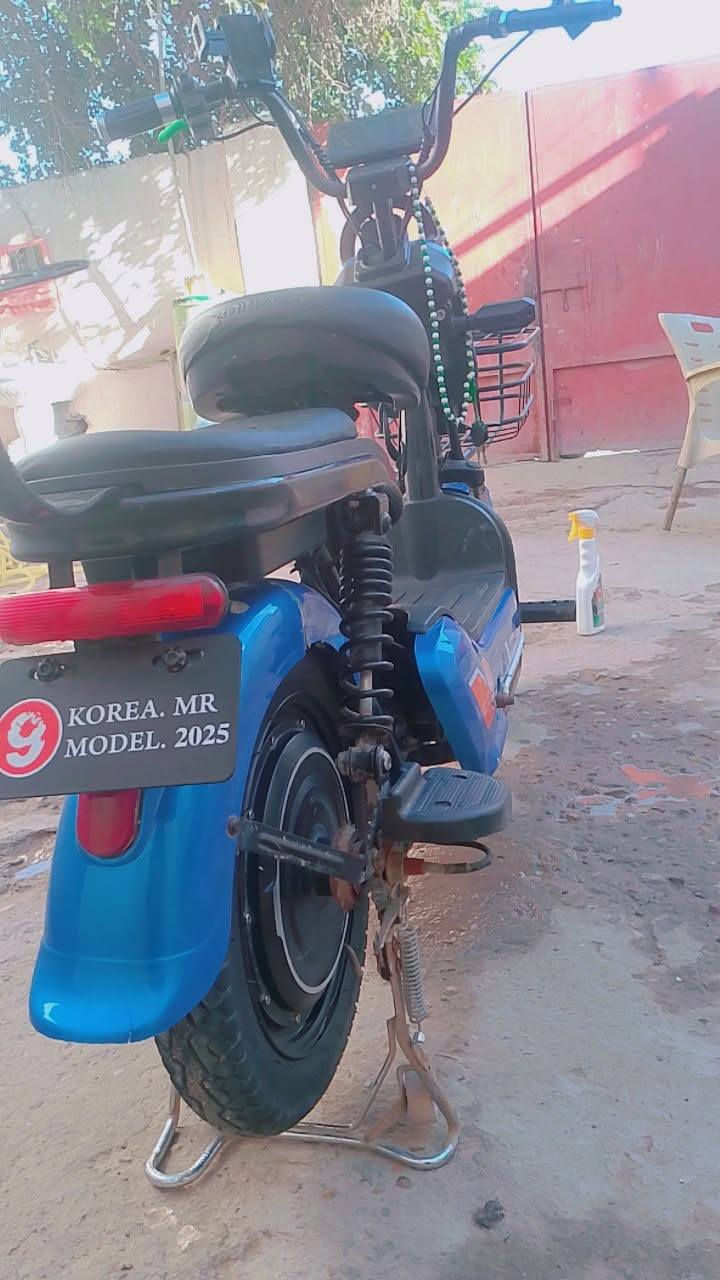 دراجه شحن حجم 14 للبيع
1.النظافه 85•/•
2.ما بيه اي عطل 
3.ابيع كوم حديد
4شاشه شغاله
5.دبل اشاره شغال 
6 اربع بطاريات 
7 بريك وره وكدام
8.وتصوير كدامك 
10. اسعر ب200قفل🔒🔒
11.موقع ميسان حي اشهداء اسايدين
12.الاتصال واتساب ***********
