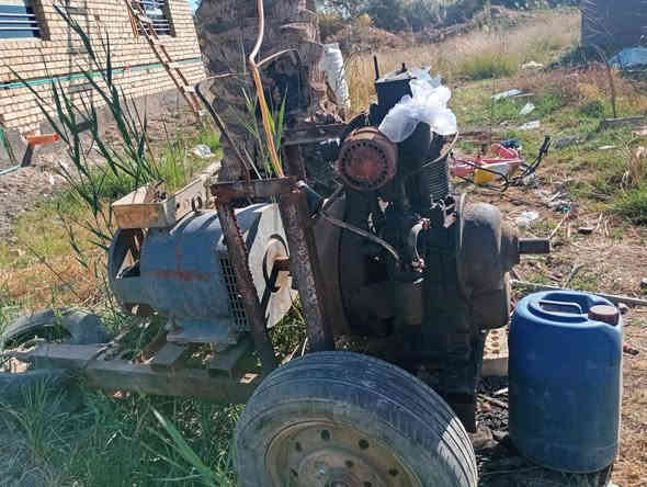 مولده هندي كاز شغال40 امبيروياها جلكان كاز  سعرها 400وبيها مجال  مكاني مفرك السده رقمي  ‏‪***********‬‏
